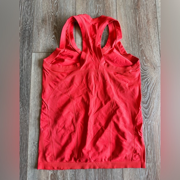 Athleta Racerback Workout Tank - Picture 2 of 2